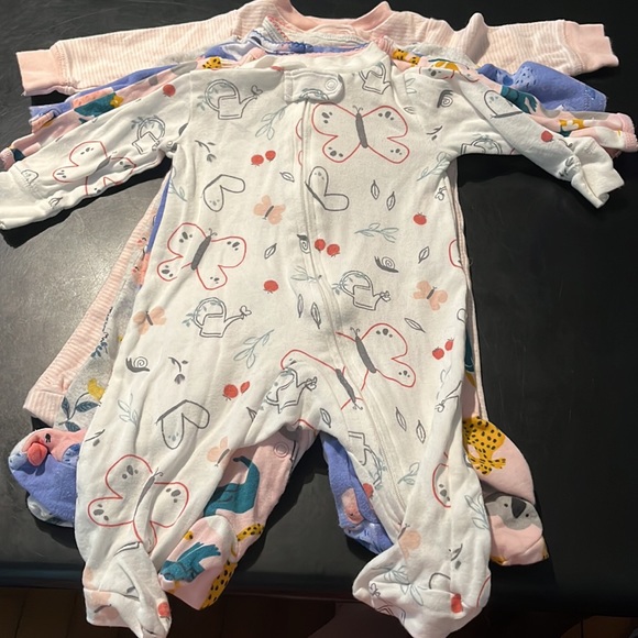 Carters 3mo onesies - Picture 3 of 11